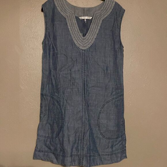 Trina Turk Shelby Chambray Dress size 4 - Picture 1 of 7